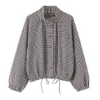 Chaqueta Olivia de cuadros con cordón y cuello alto