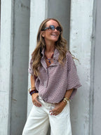 Chaqueta Olivia de cuadros con cordón y cuello alto