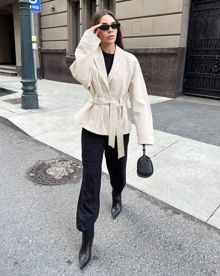 Teresa abrigo trench con cinturón en ante sintético