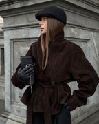 Teresa abrigo trench con cinturón en ante sintético