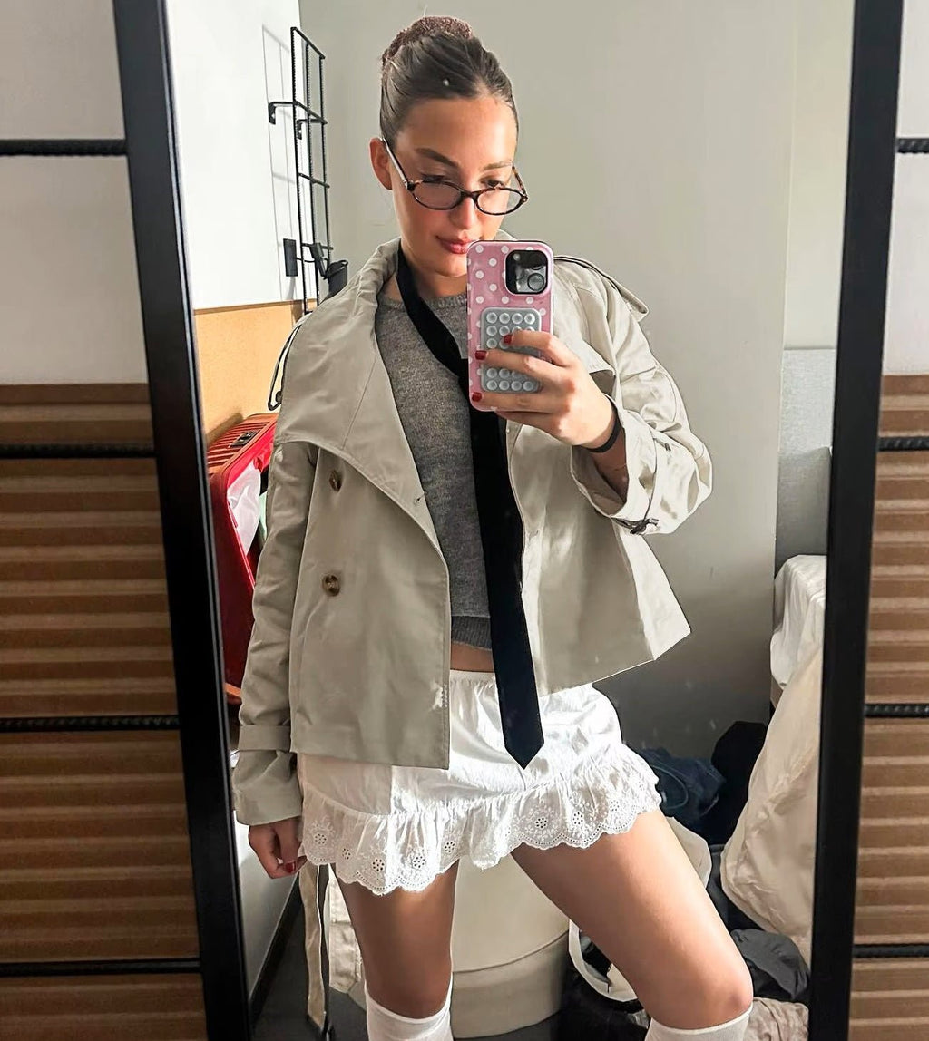 Teresa Gabardina Británica con Cinturón