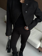 Blazer Anneliese corto con botones frontales