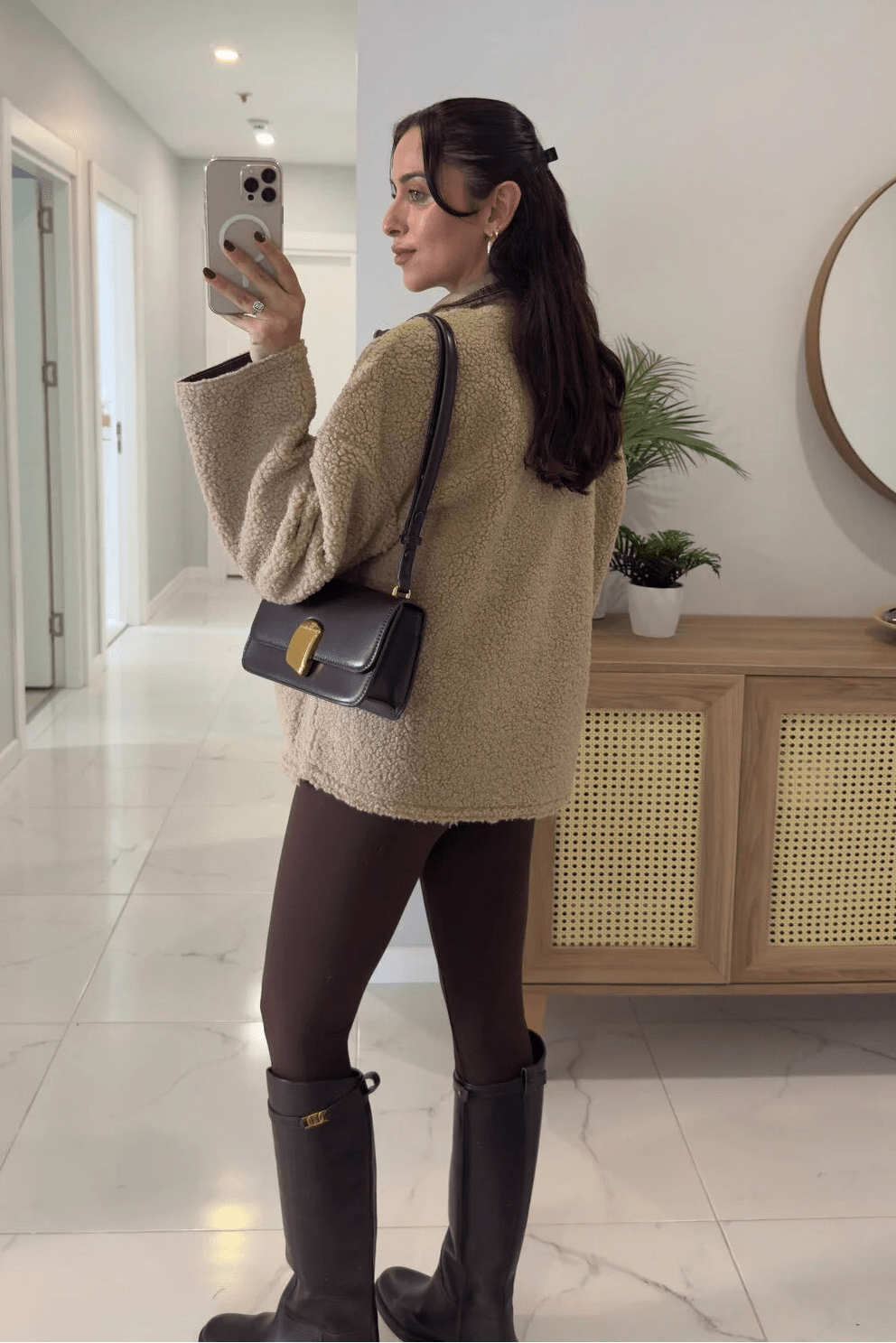 Chaqueta Carol de piel sintética con cuello alto