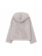 Chaqueta con capucha de piel sintética Dana