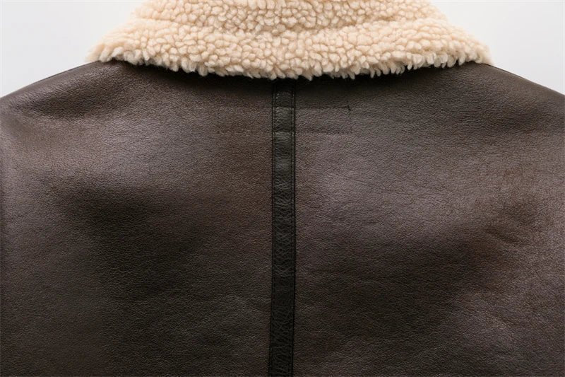 Chaqueta de piel sintética Elora