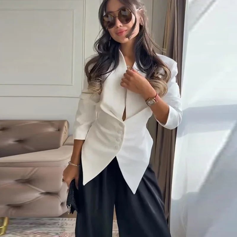 Blazer Entallado con Hombros Marcados Tricia