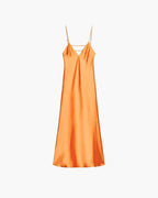 Vestido largo Kirra de satén sin espalda
