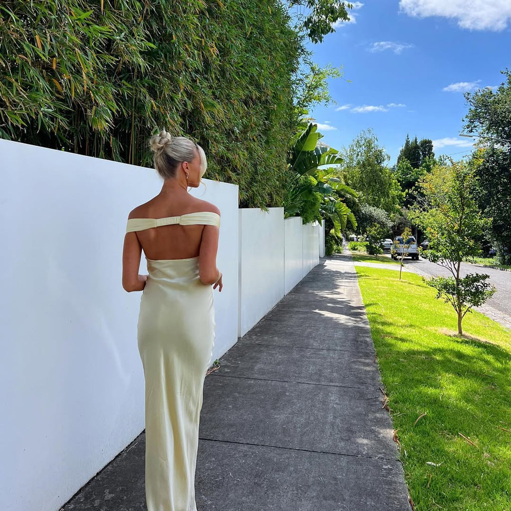 Vestido Maxi de Satén Espalda Descubierta Serene
