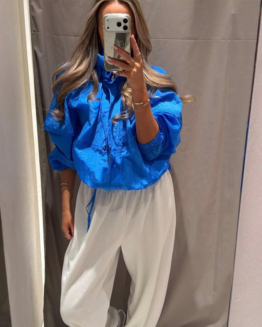Cortavientos Alice con Cuello Alto