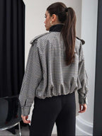 Bomber Emma con cuello alto y cuadros