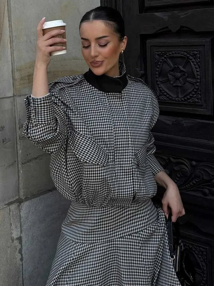 Bomber Emma con cuello alto y cuadros
