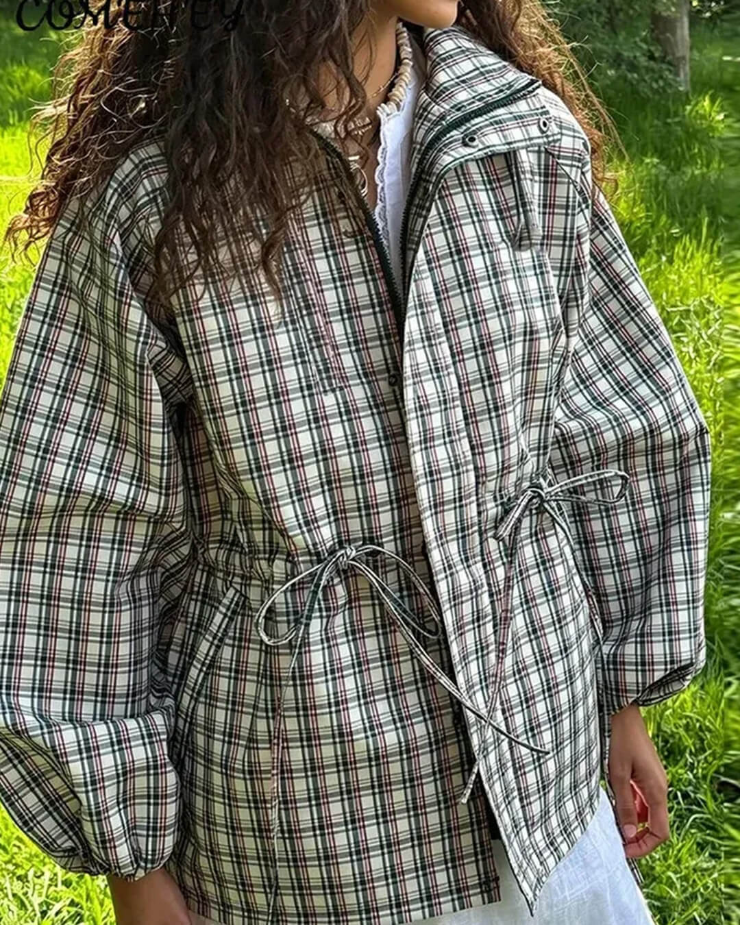 Erica Chaqueta retro a cuadros con capucha