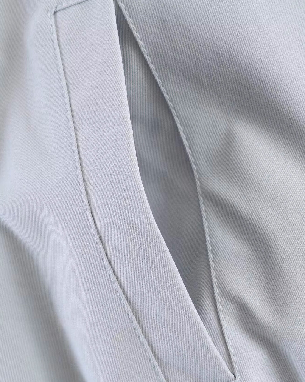 Chaqueta Jenny con Cuello Alto y Cremallera