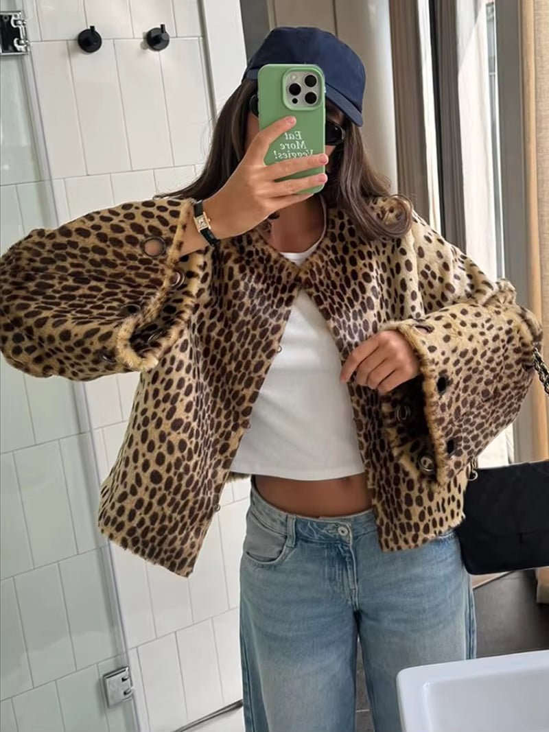 Rebecca chaqueta de pelo sintético con estampado de leopardo