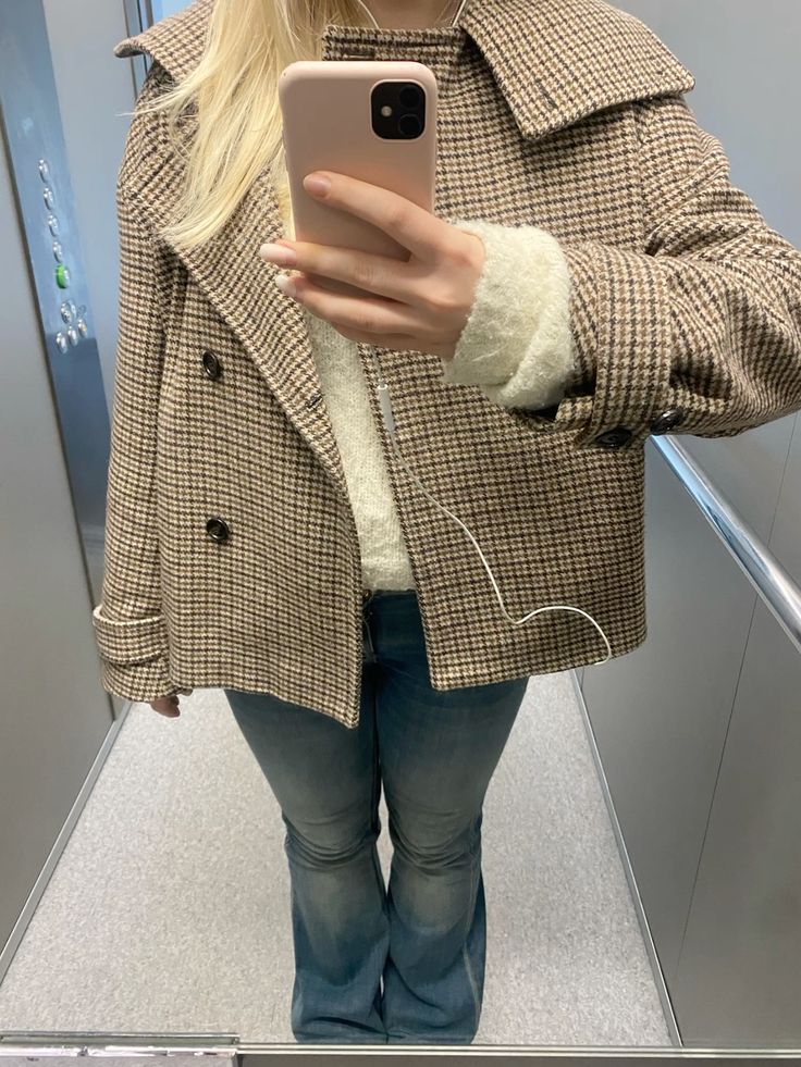Chaqueta corta Ava con cuello embudo y pata de gallo