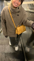Chaqueta corta Ava con cuello embudo y pata de gallo