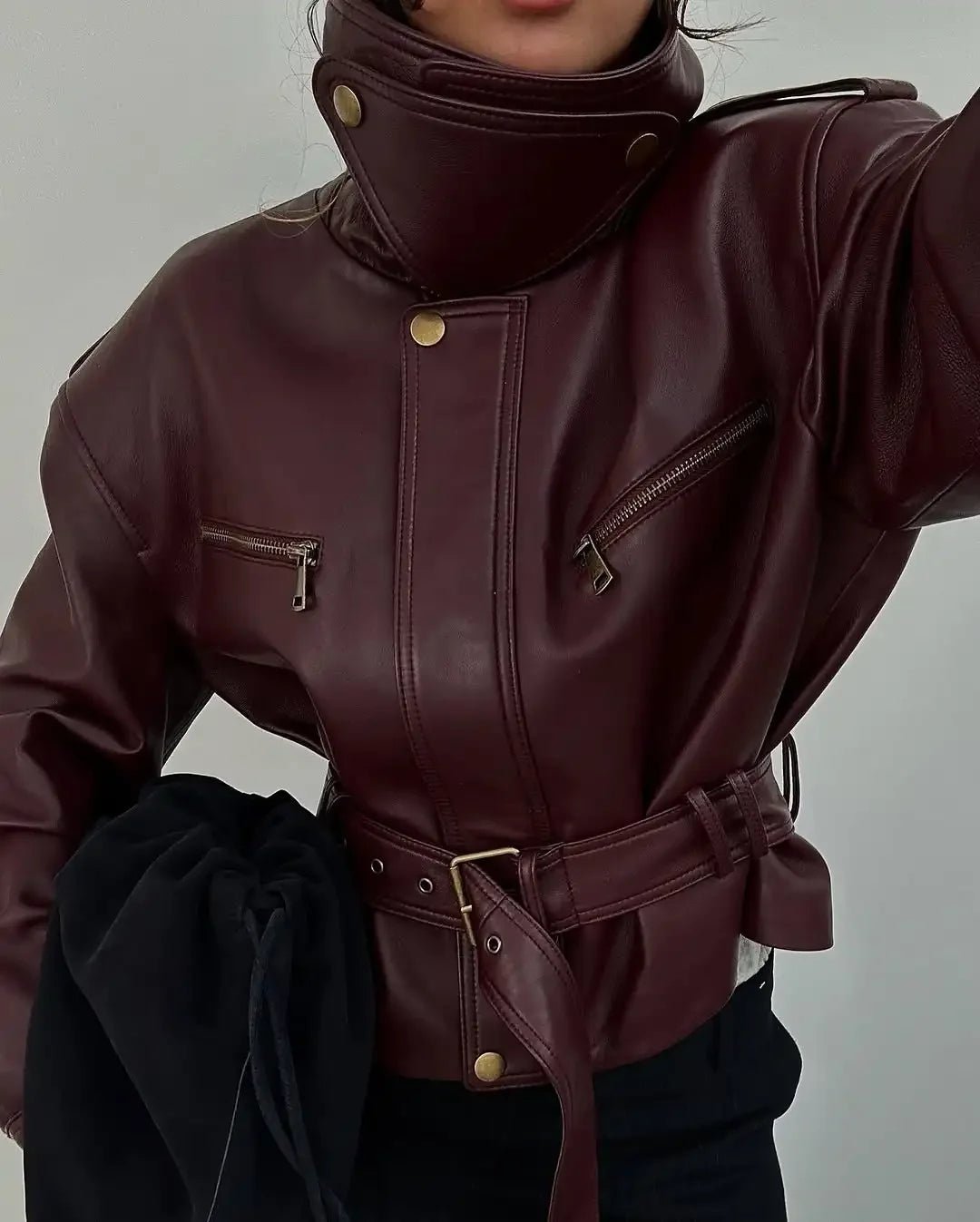Chaqueta de polipiel con cinturón Jaqueline
