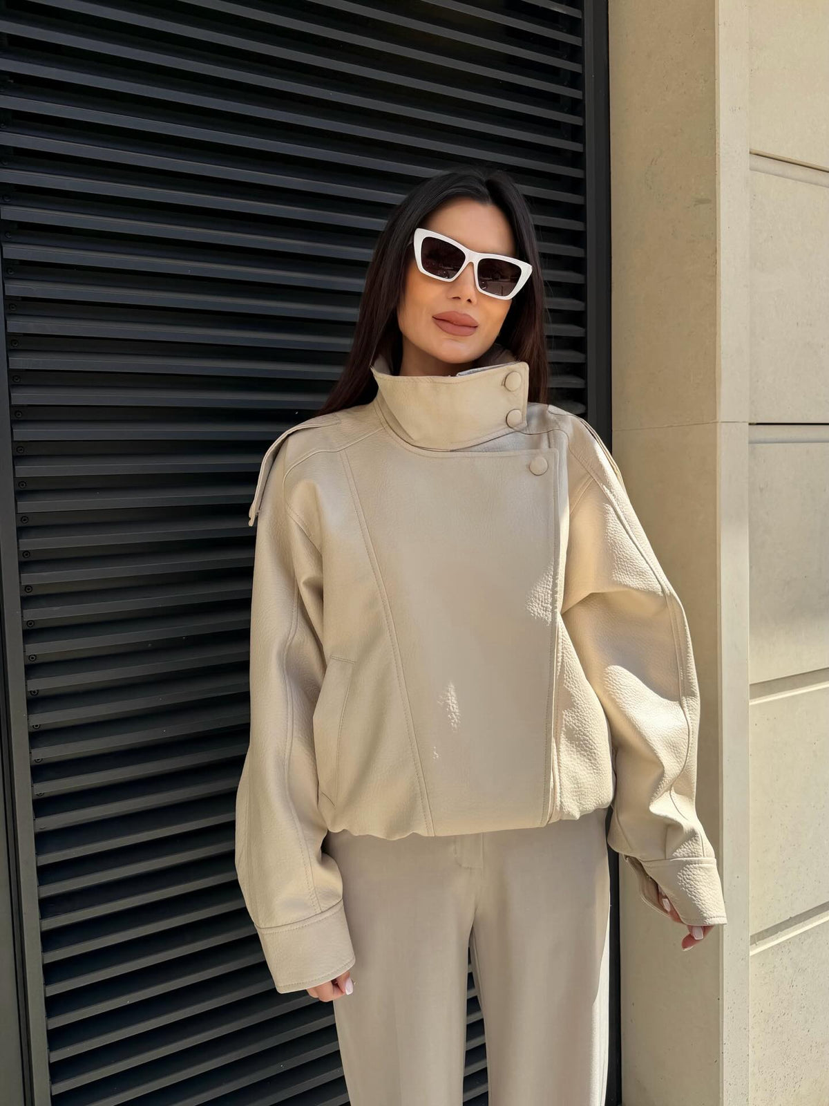 Chaqueta de Imitación Cuero con Cremallera Asimétrica Joyce