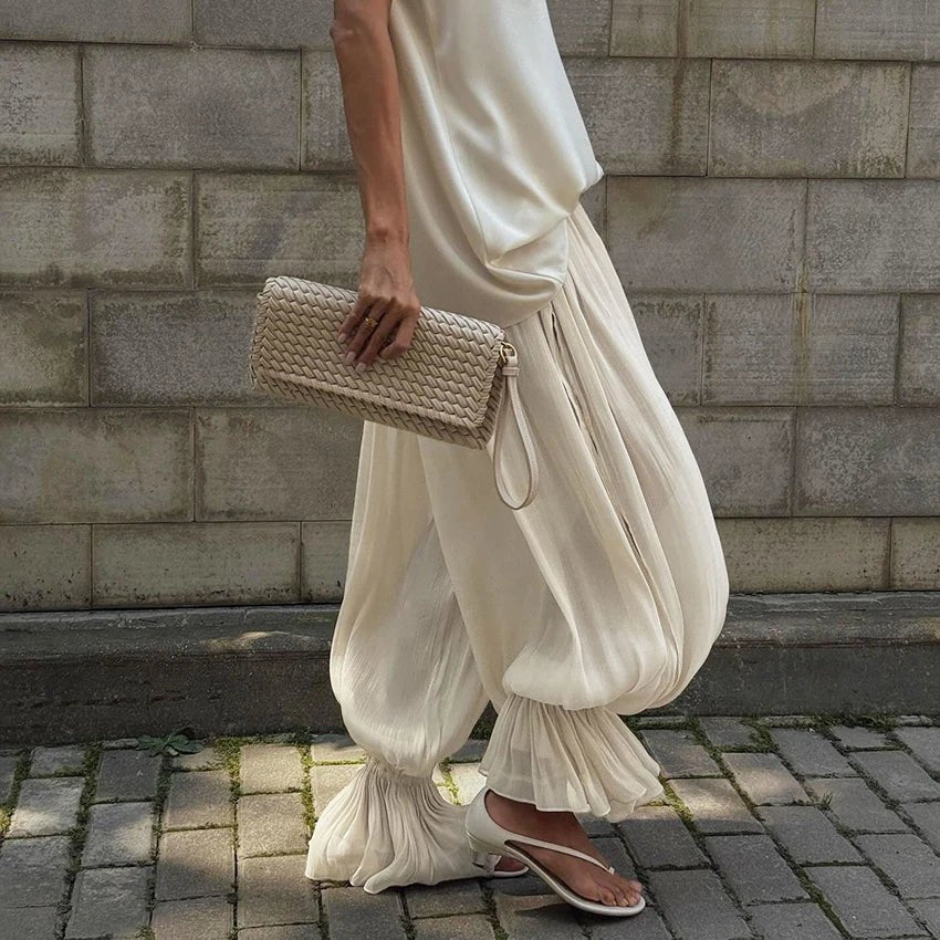 Pantalones acampanados Beatrice de gasa con cintura elástica