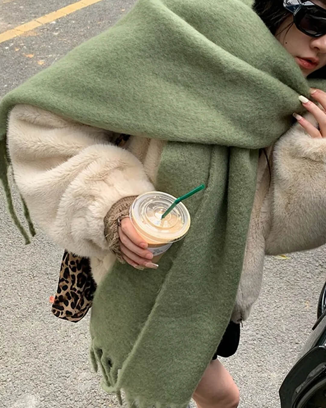 Bufanda de invierno con borlas Tanya