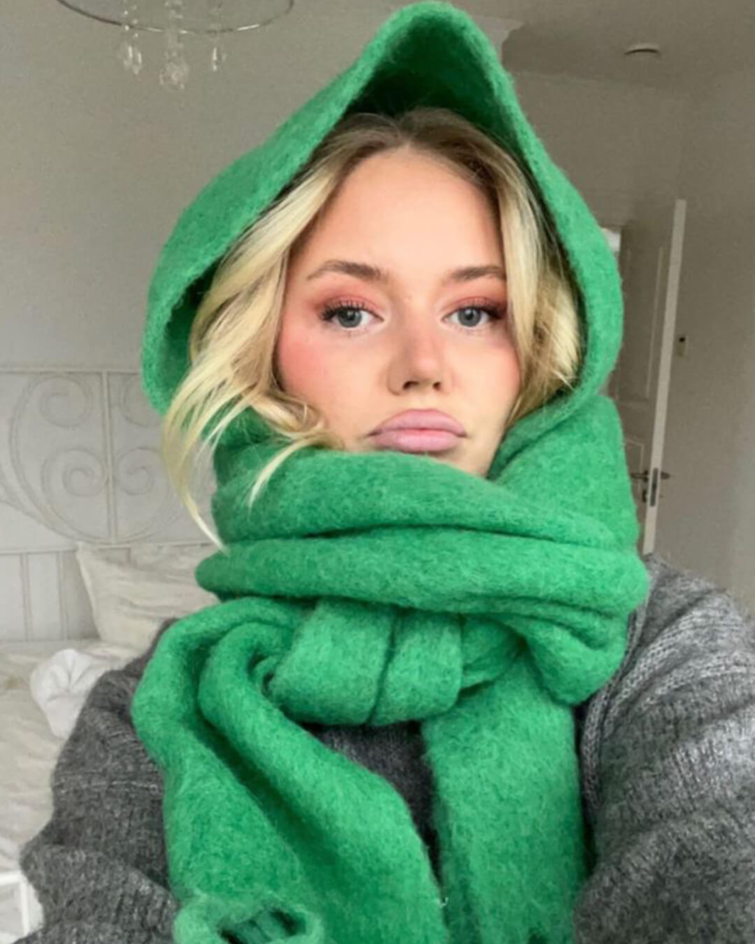 Bufanda de invierno con borlas Tanya