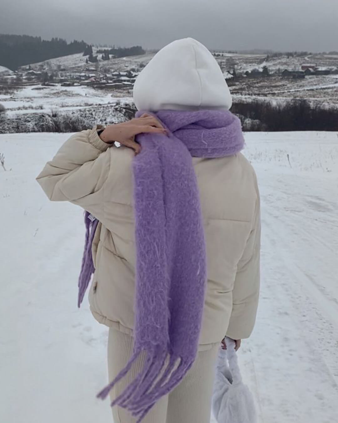 Bufanda de invierno con borlas Tanya
