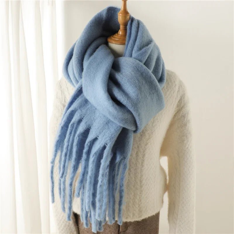 Bufanda de invierno con borlas Tanya
