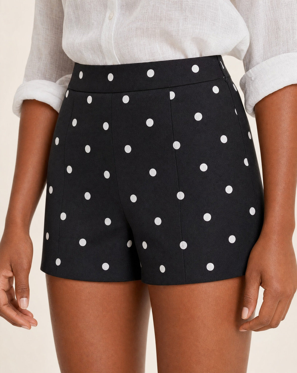 Shorts mini de lunares de talle alto Caroline