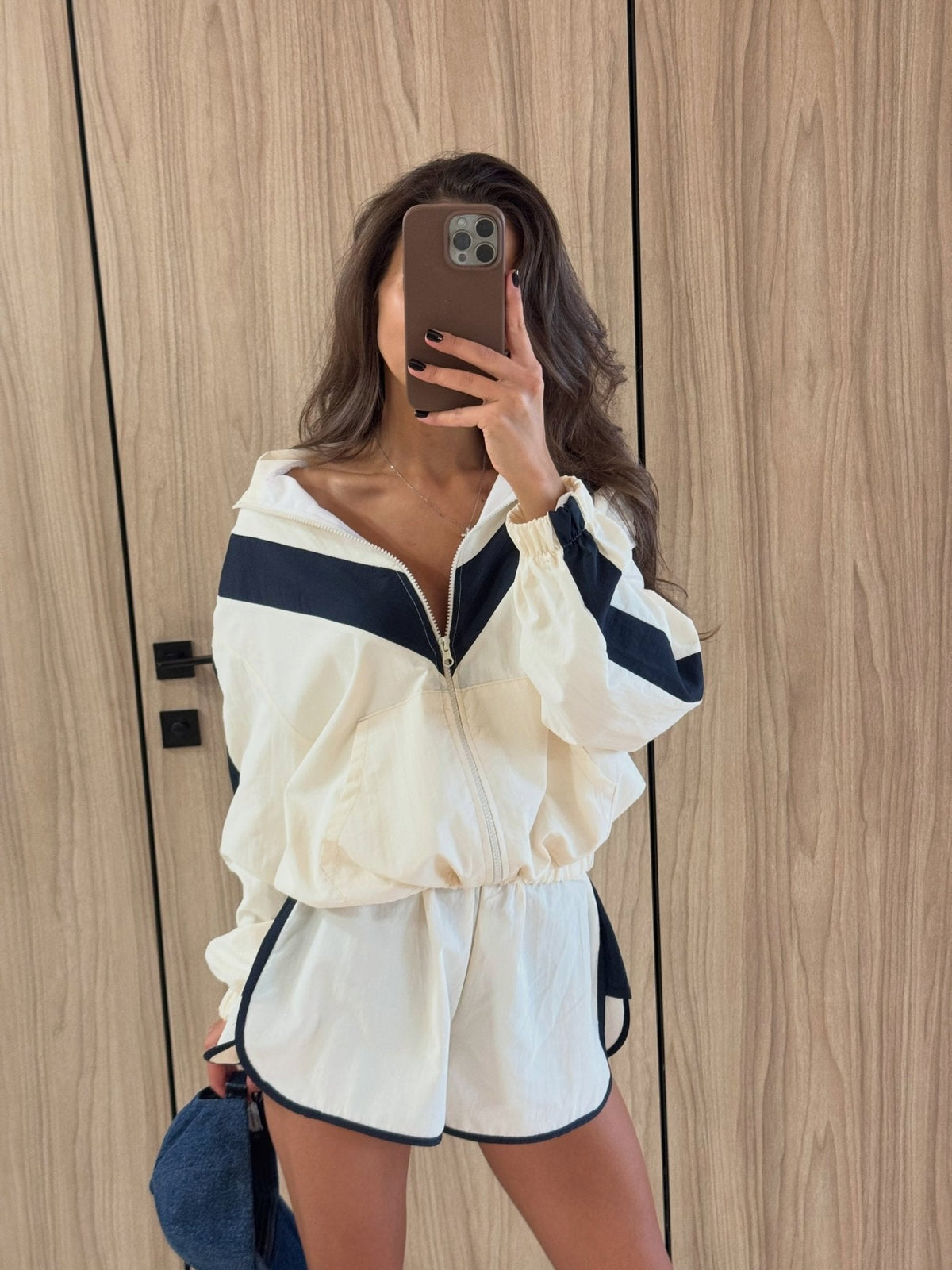 Ellen Conjunto de Cortavientos y Shorts Chevron