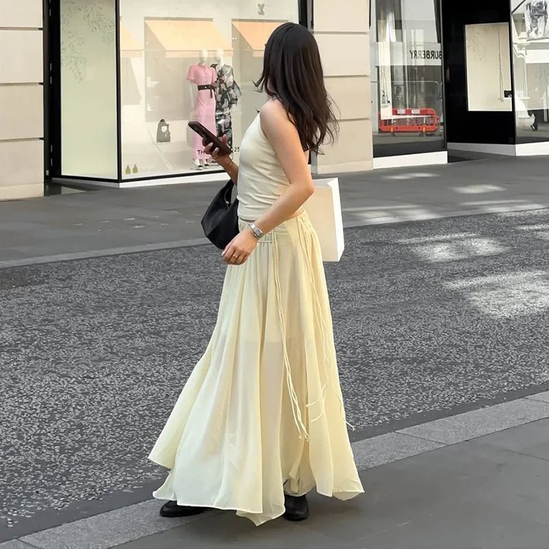 Falda Iris corte A con cordones y encaje