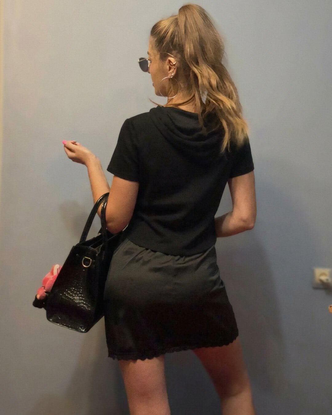Falda mini Johana satinada con encaje