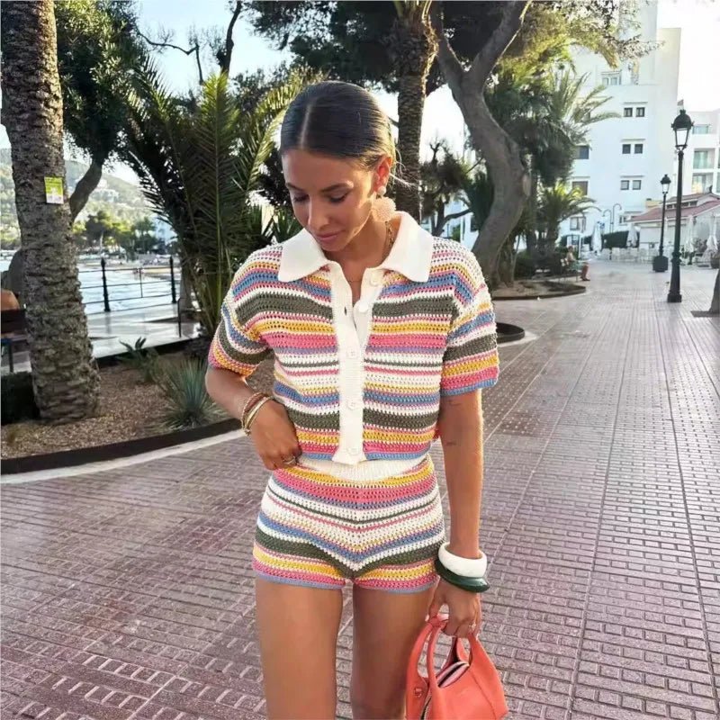 Conjunto Jasmin de suéter corto crochet y shorts