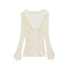 Top Mary con cuello de encaje en capas