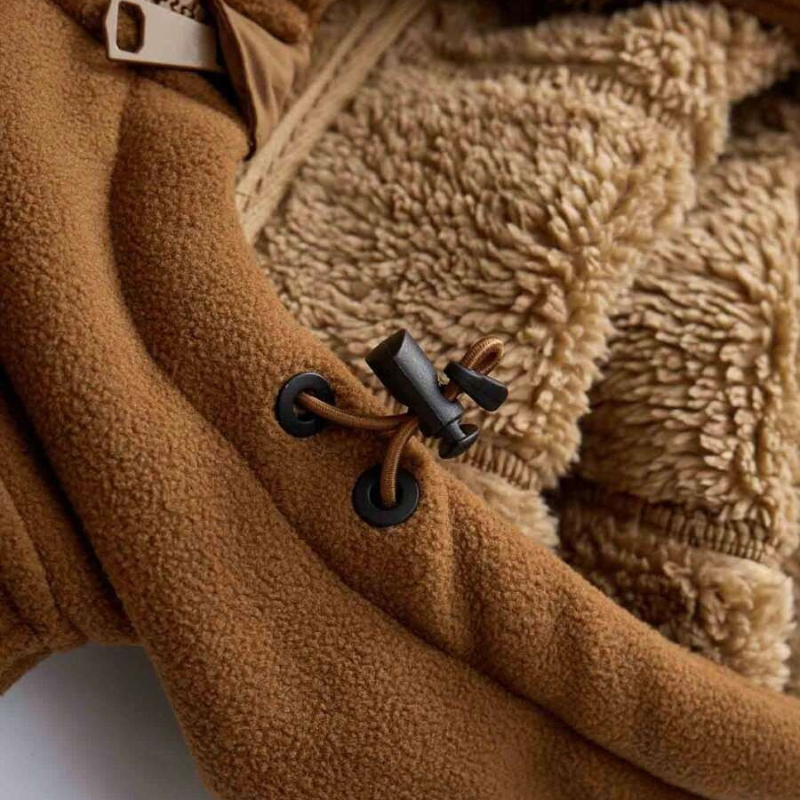 Chaqueta de invierno para hombre: abrigada, con capucha y bolsillos con cremallera