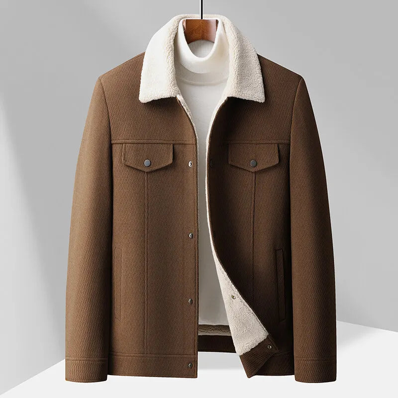 Chaqueta de hombre con cuello: calidez y estilo urbano moderno