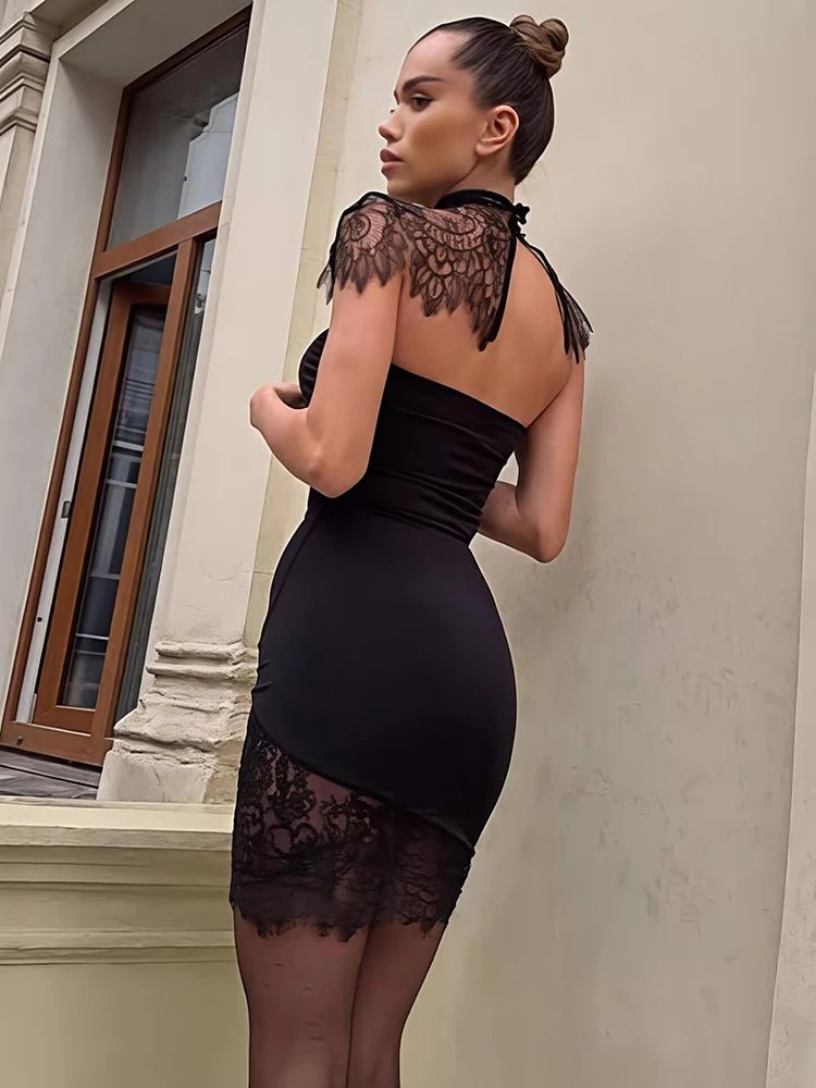 Vestido mini ajustado Clara con espalda descubierta y encaje