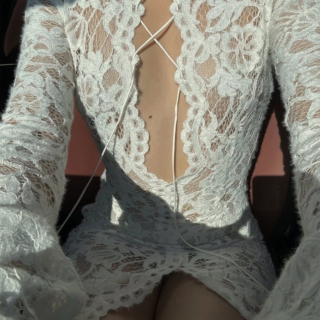 Vestido Rachel de encaje francés con lazo